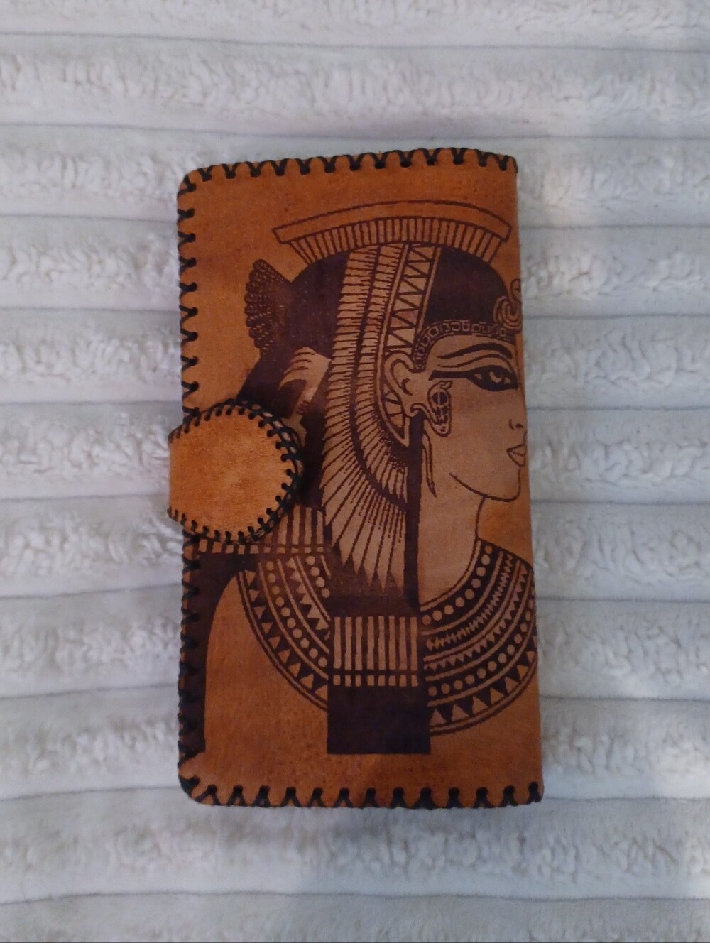 Hand-Tooled Egyptian Leather Wallet – Cleopatra Pyrography Trifold – Brand New
